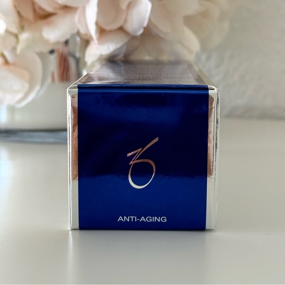 NEW!!! ILLUMINATING AOX SERUM ZO SKIN HEALTH by ZEIN OBAGI Retail 178$ - Picture 8 of 13